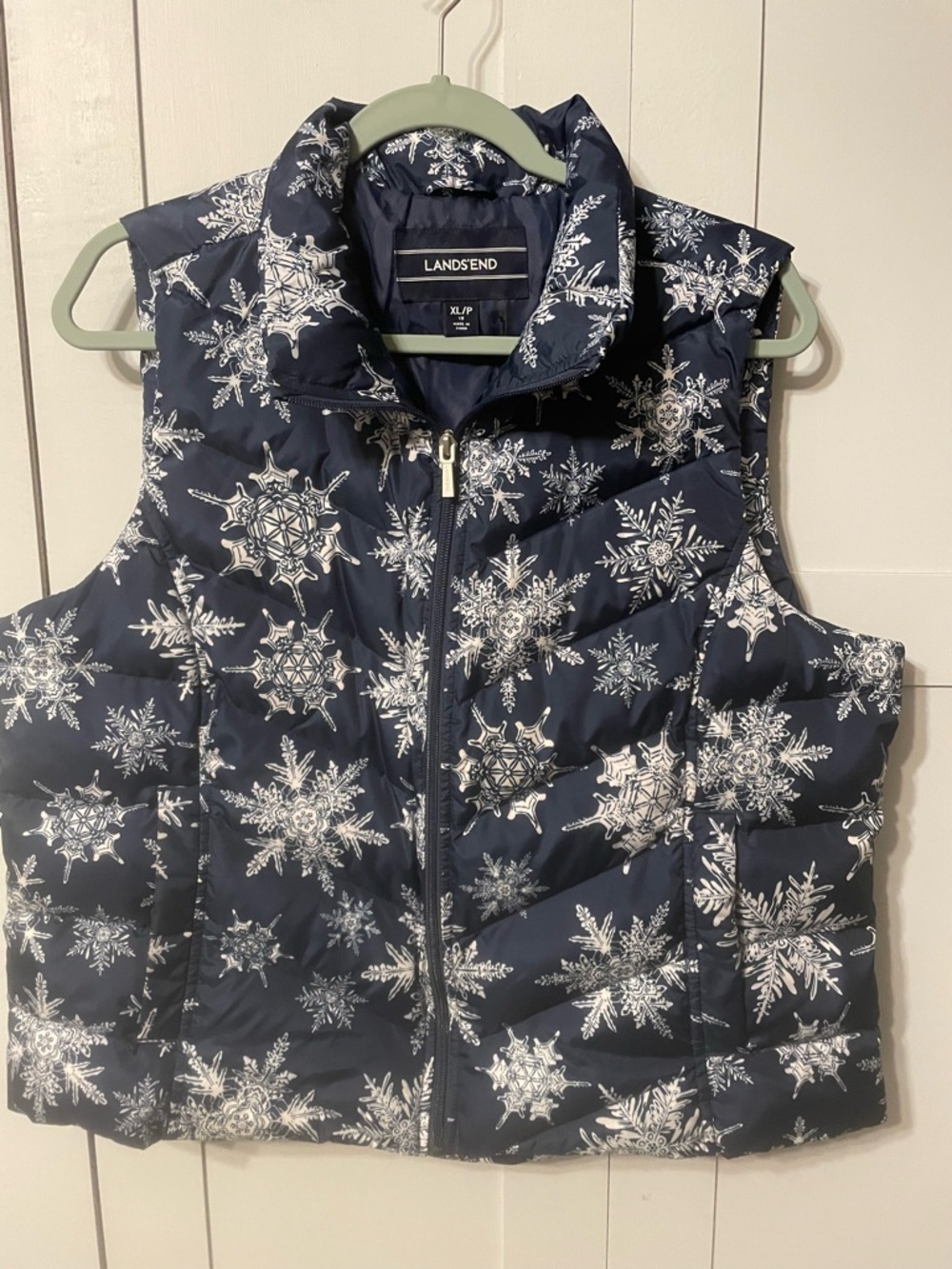 Lands' End Navy Snowflake Quilted Puffer Vest